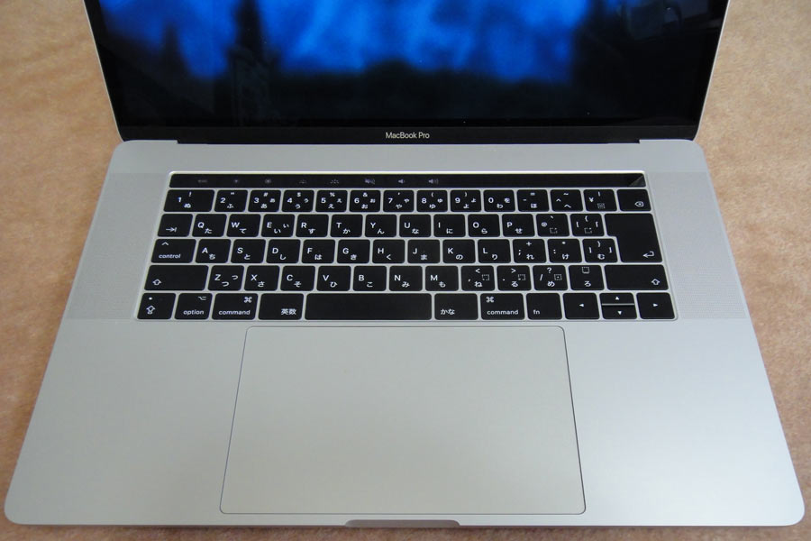 Touch Barの付いたキーボード Touch Barの付いたキーボード