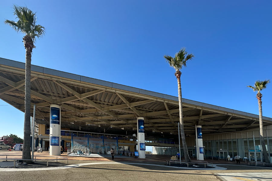 新江ノ島水族館の外観